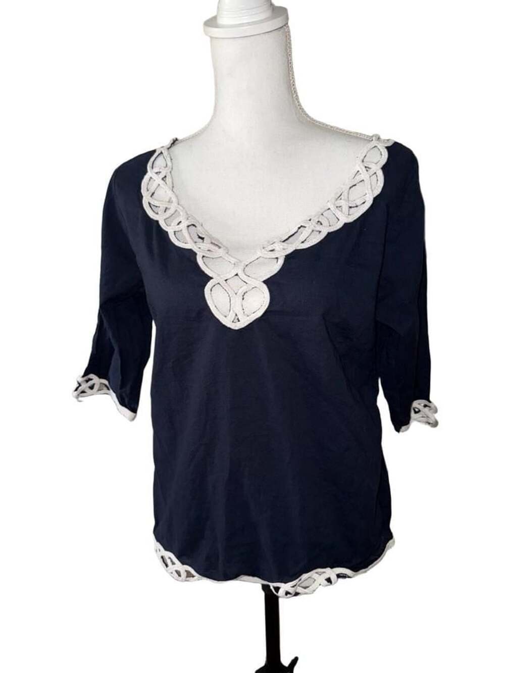 Gretchen Scott Blouse Size M Navy Blue Lace Trim